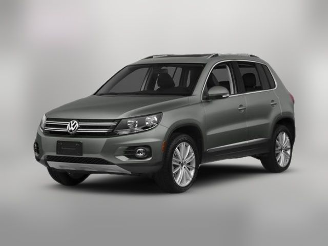 2015 Volkswagen Tiguan SE