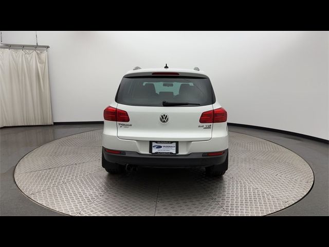 2015 Volkswagen Tiguan SE