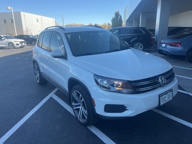 2015 Volkswagen Tiguan SE