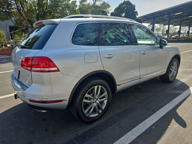 2015 Volkswagen Touareg Lux