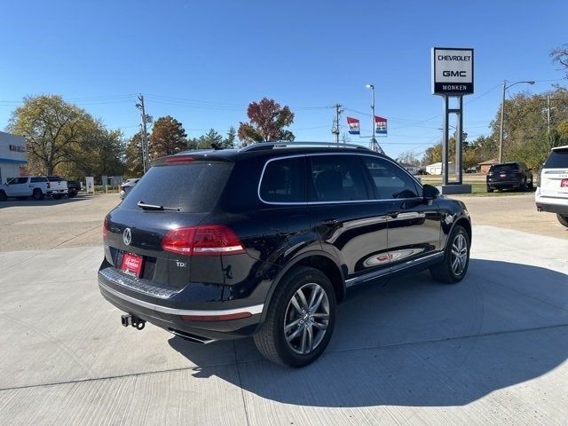 2015 Volkswagen Touareg Lux