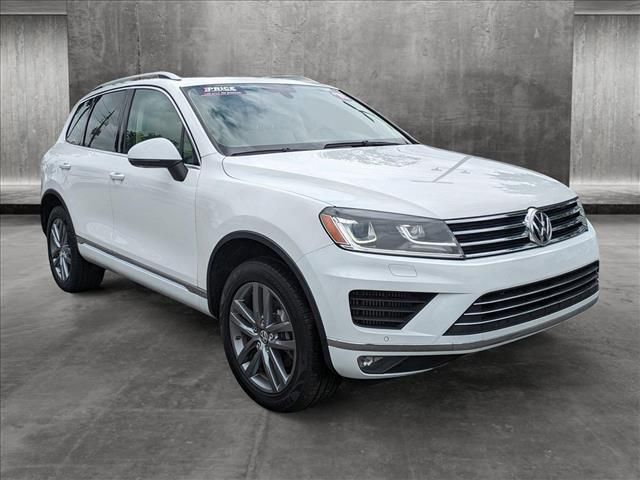 2015 Volkswagen Touareg Lux