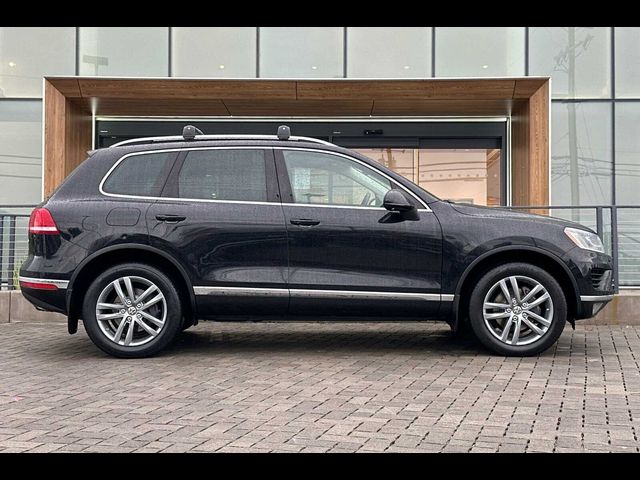 2015 Volkswagen Touareg Lux