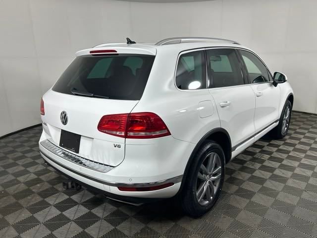 2015 Volkswagen Touareg Lux