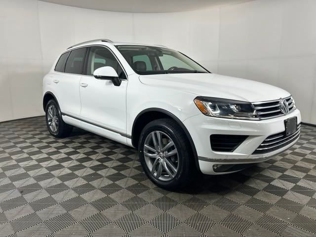 2015 Volkswagen Touareg Lux