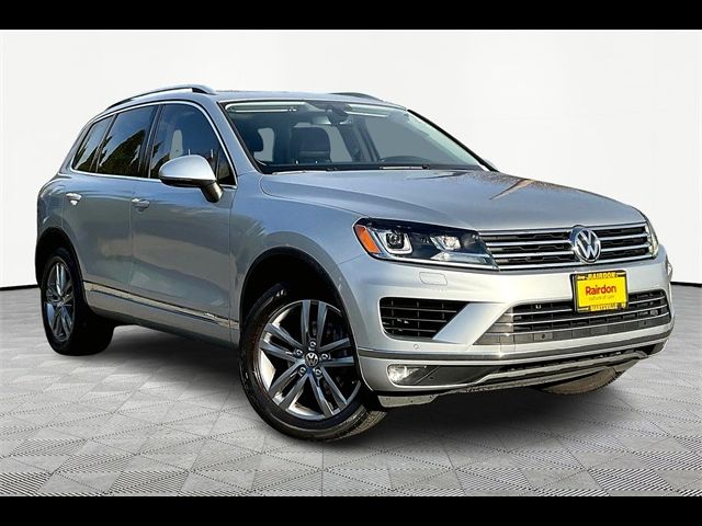 2015 Volkswagen Touareg Lux