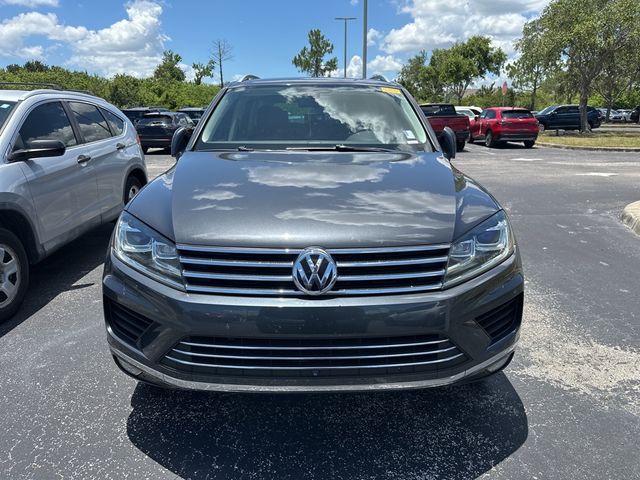 2015 Volkswagen Touareg Executive