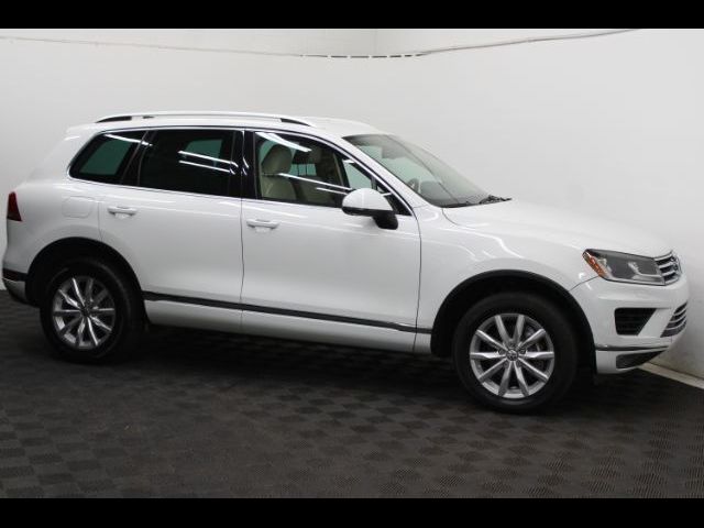 2015 Volkswagen Touareg Lux