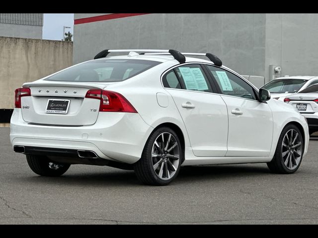 2015 Volvo S60 T5 Drive-E Platinum