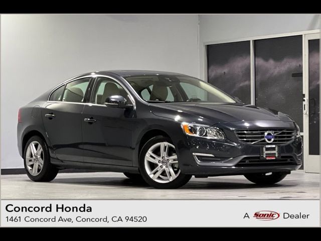 2015 Volvo S60 T5 Drive-E Platinum