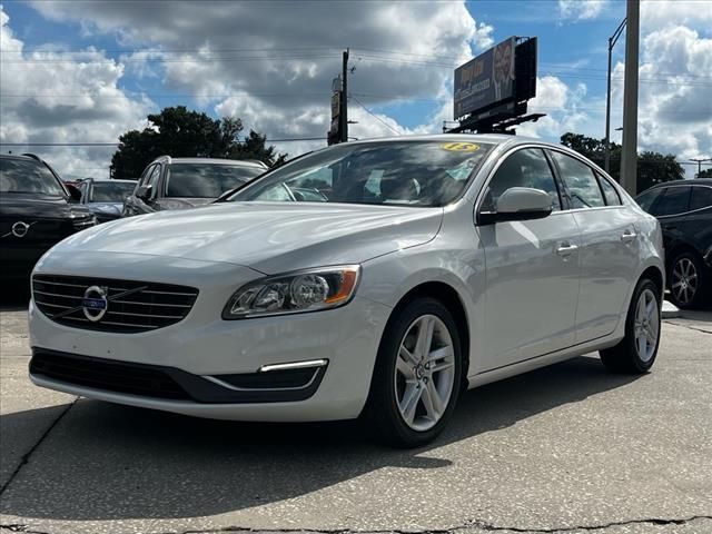 2015 Volvo S60 T5 Drive-E Platinum