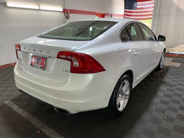 2015 Volvo S60 T5 Drive-E Platinum