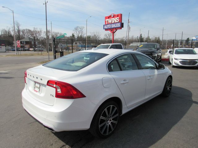 2015 Volvo S60 T6 Drive-E Platinum