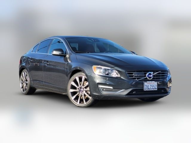 2015 Volvo S60 T6 Drive-E Platinum