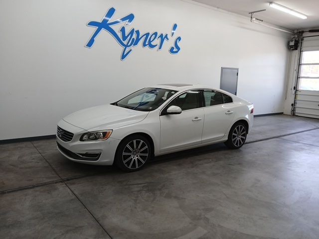 2015 Volvo S60 T6 Drive-E Premier Plus