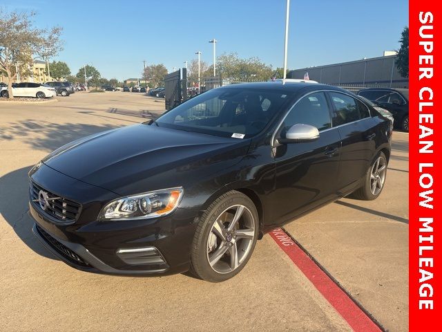 2015 Volvo S60 T6 R-Design