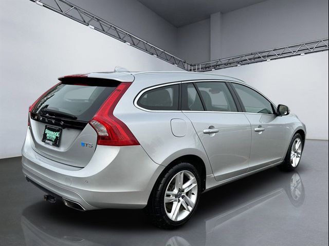 2015 Volvo V60 T5 Drive-E Platinum