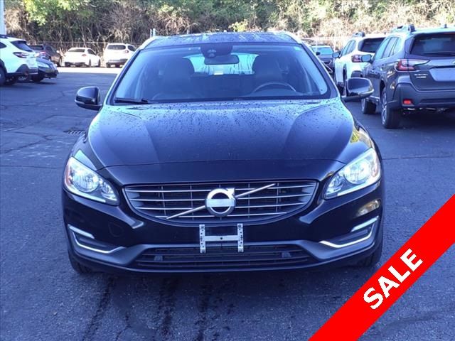 2015 Volvo V60 T5 Drive-E Platinum