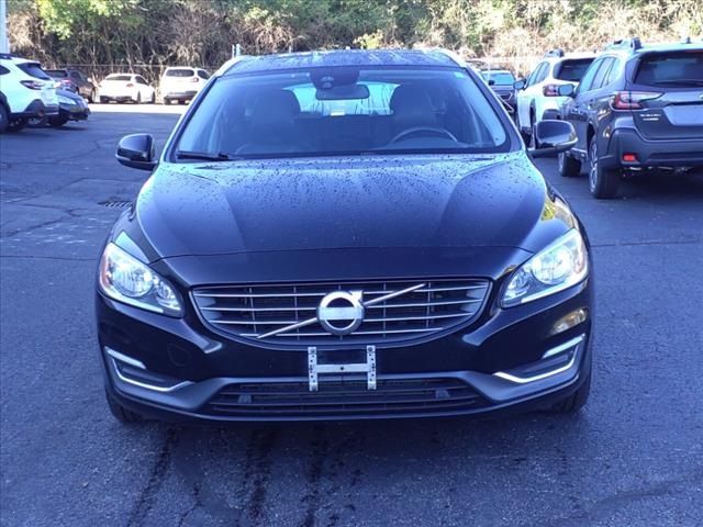 2015 Volvo V60 T5 Drive-E Platinum