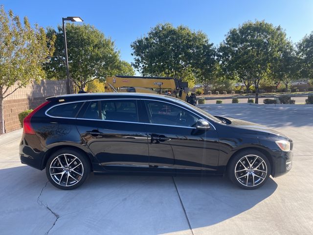 2015 Volvo V60 T5 Drive-E Platinum