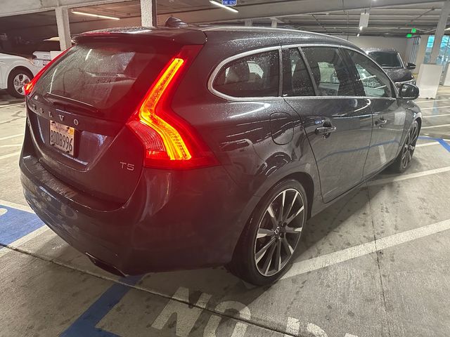 2015 Volvo V60 T5 Drive-E Platinum