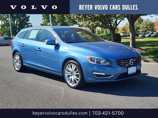 2015 Volvo V60 T5 Drive-E Platinum