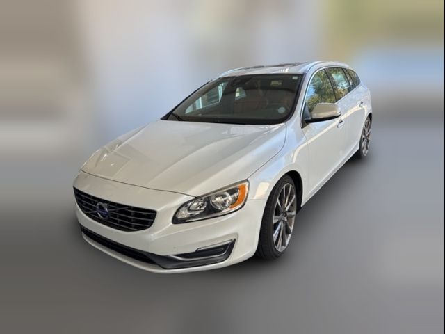 2015 Volvo V60 T5 Drive-E Premier Plus