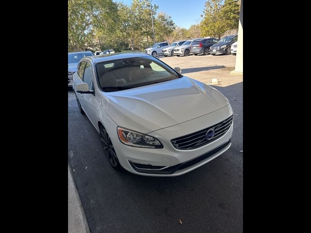 2015 Volvo V60 T5 Drive-E Premier Plus