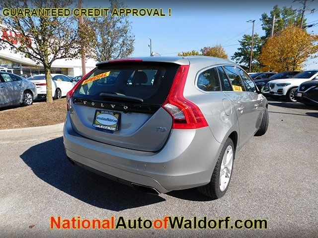 2015 Volvo V60 T5 Drive-E Premier Plus