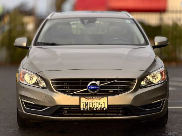 2015 Volvo V60 T5 Drive-E Premier