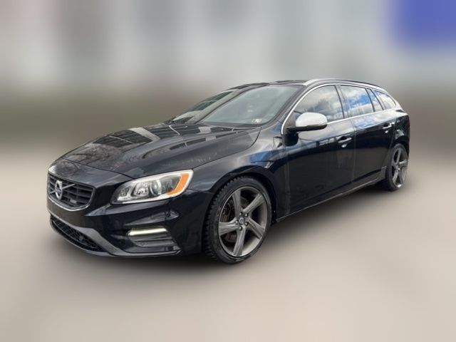 2015 Volvo V60 T6 R-Design Platinum