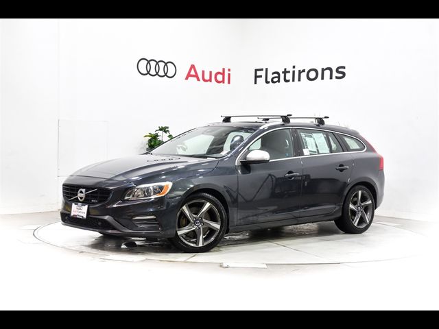 2015 Volvo V60 T6 R-Design Platinum