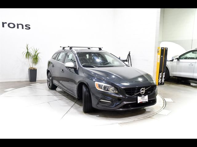 2015 Volvo V60 T6 R-Design Platinum