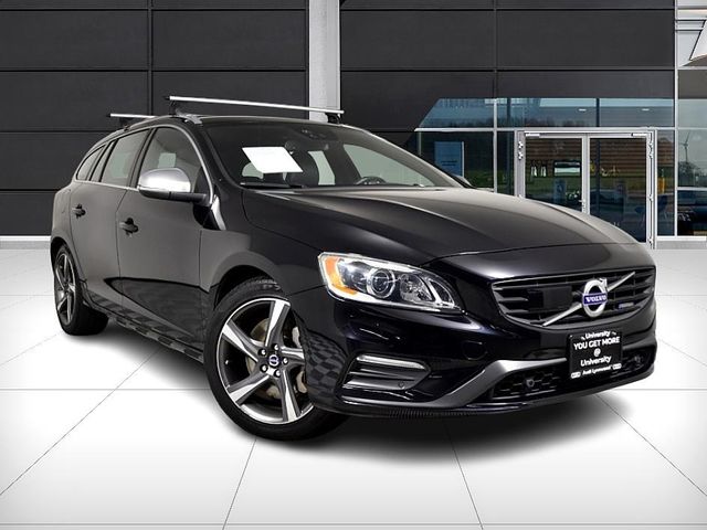 2015 Volvo V60 T6 R-Design Platinum