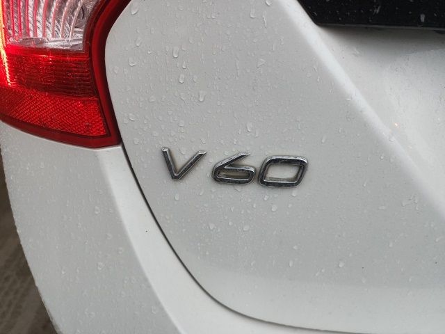 2015 Volvo V60 Cross Country T5