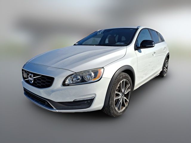 2015 Volvo V60 Cross Country T5