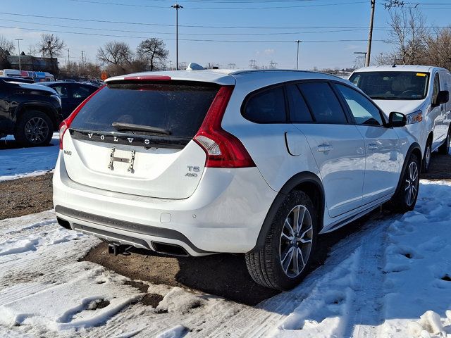 2015 Volvo V60 Cross Country T5