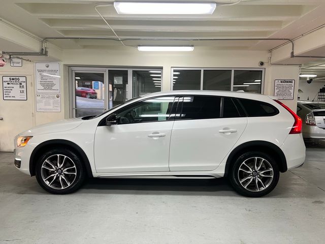 2015 Volvo V60 Cross Country T5