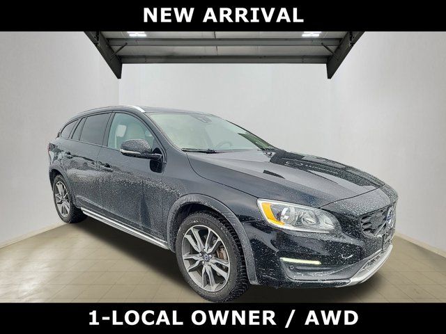 2015 Volvo V60 Cross Country T5