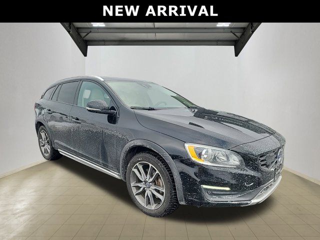 2015 Volvo V60 Cross Country T5