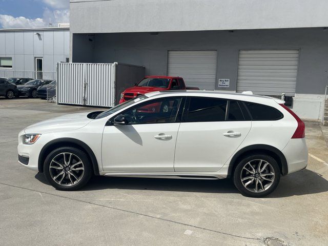 2015 Volvo V60 Cross Country T5