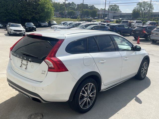 2015 Volvo V60 Cross Country T5