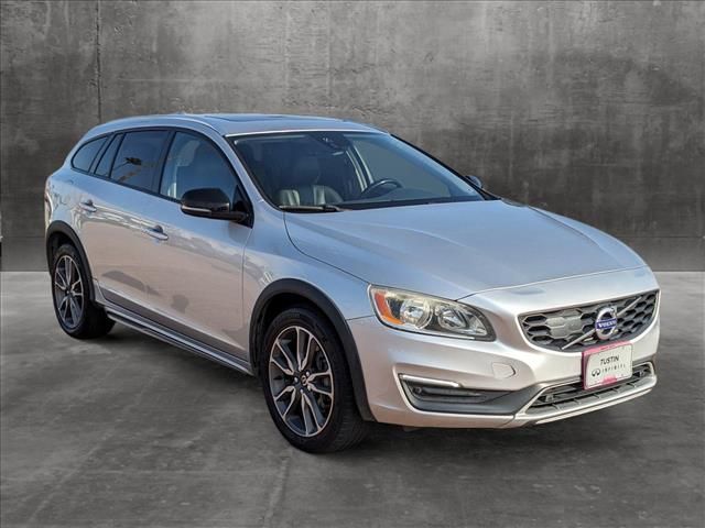 2015 Volvo V60 Cross Country T5