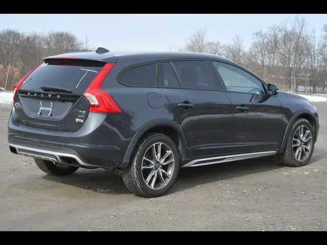 2015 Volvo V60 Cross Country T5