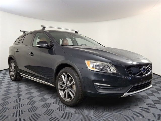 2015 Volvo V60 Cross Country T5