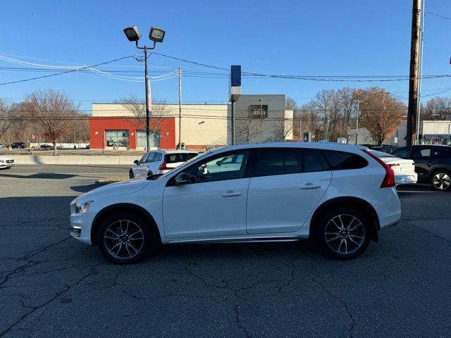 2015 Volvo V60 Cross Country T5