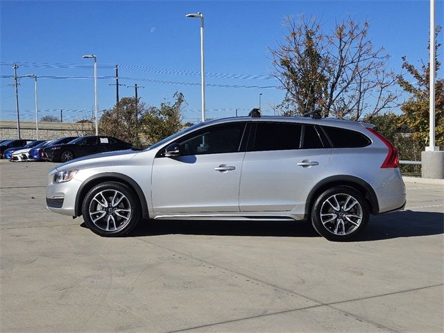 2015 Volvo V60 Cross Country T5