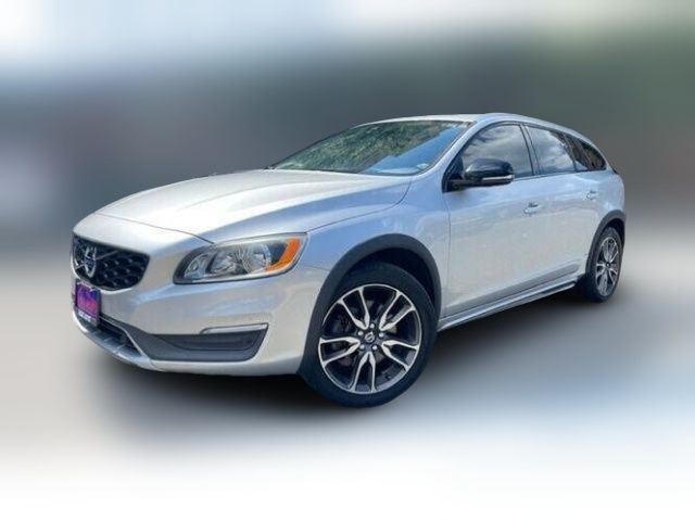 2015 Volvo V60 Cross Country T5