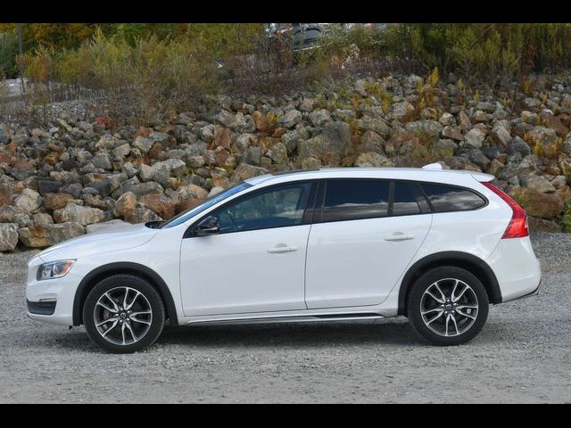 2015 Volvo V60 Cross Country T5 Platinum