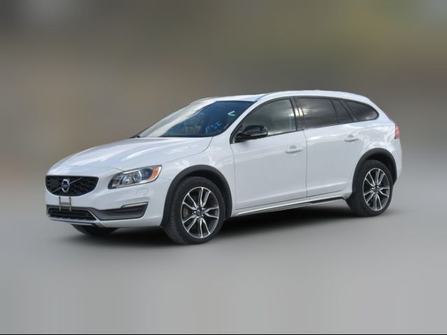 2015 Volvo V60 Cross Country T5 Platinum